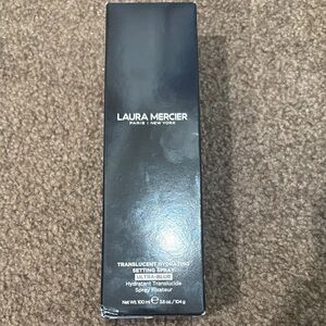 Laura Mercier Ultra-Blur Setting Spray
